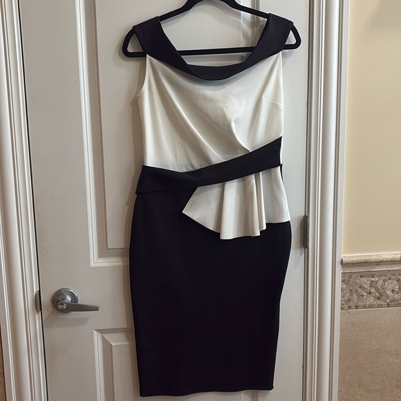 Dress - Picture 1 of 6